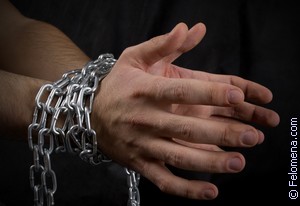 parni-rabi-u-naglih-telok